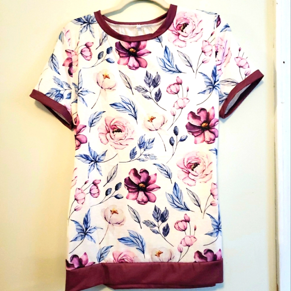 Women's floral t-shirt